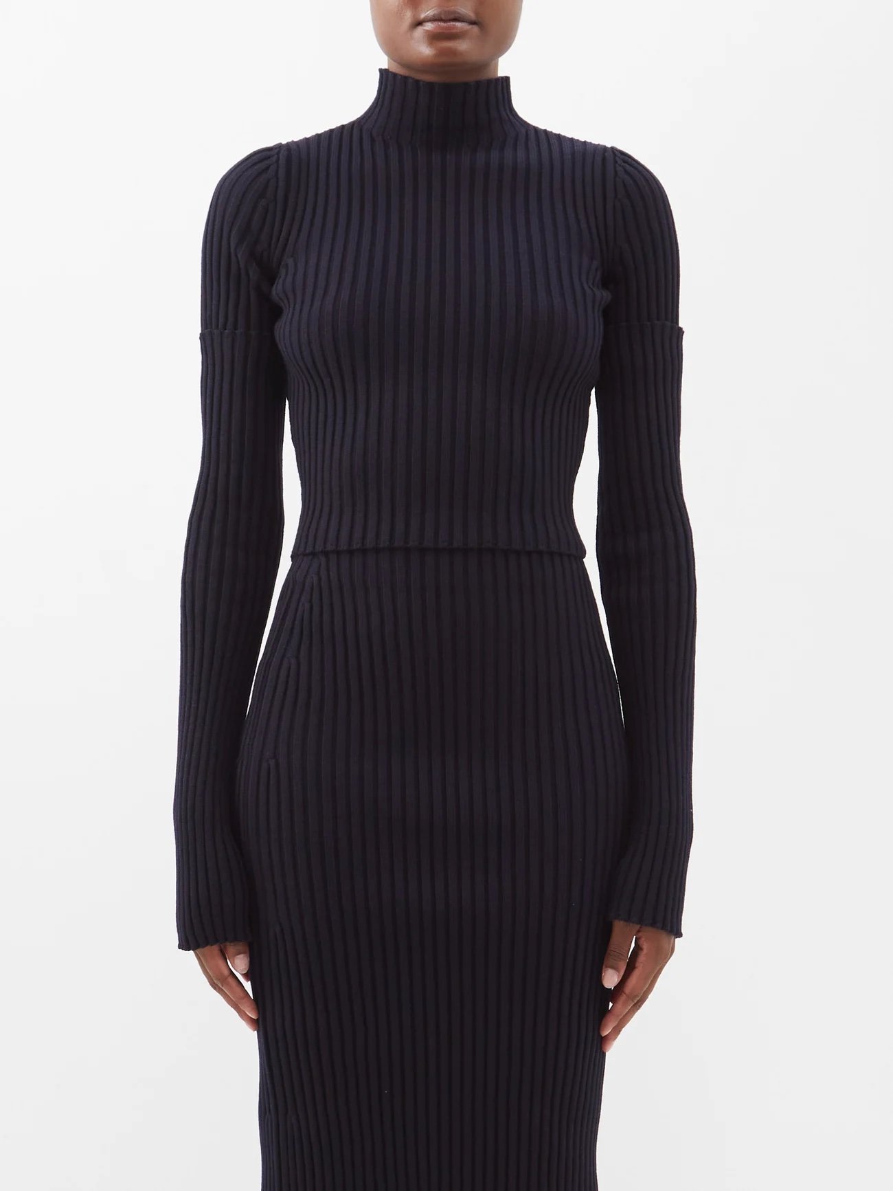 3 motivi per investire in un indumento evolutivo 22 Robe longue Balenciaga a maniche amovibili