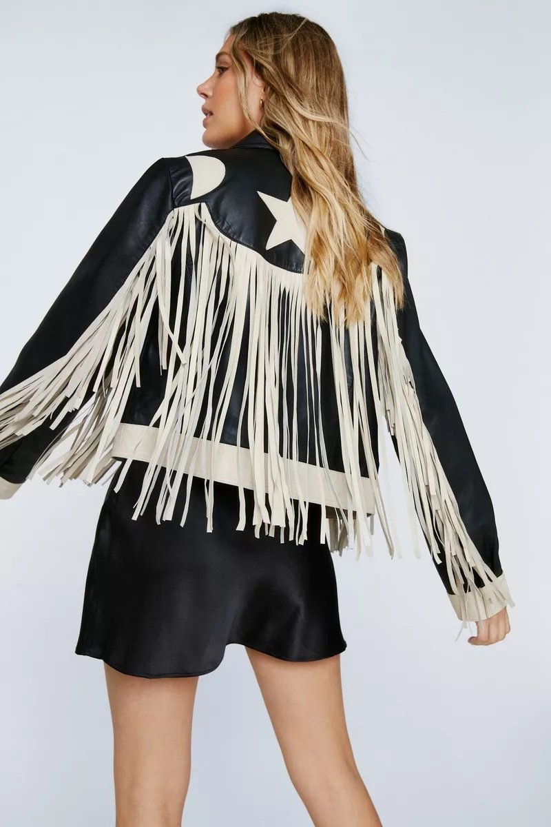 Giacca in pelle con frange Nasty Gal