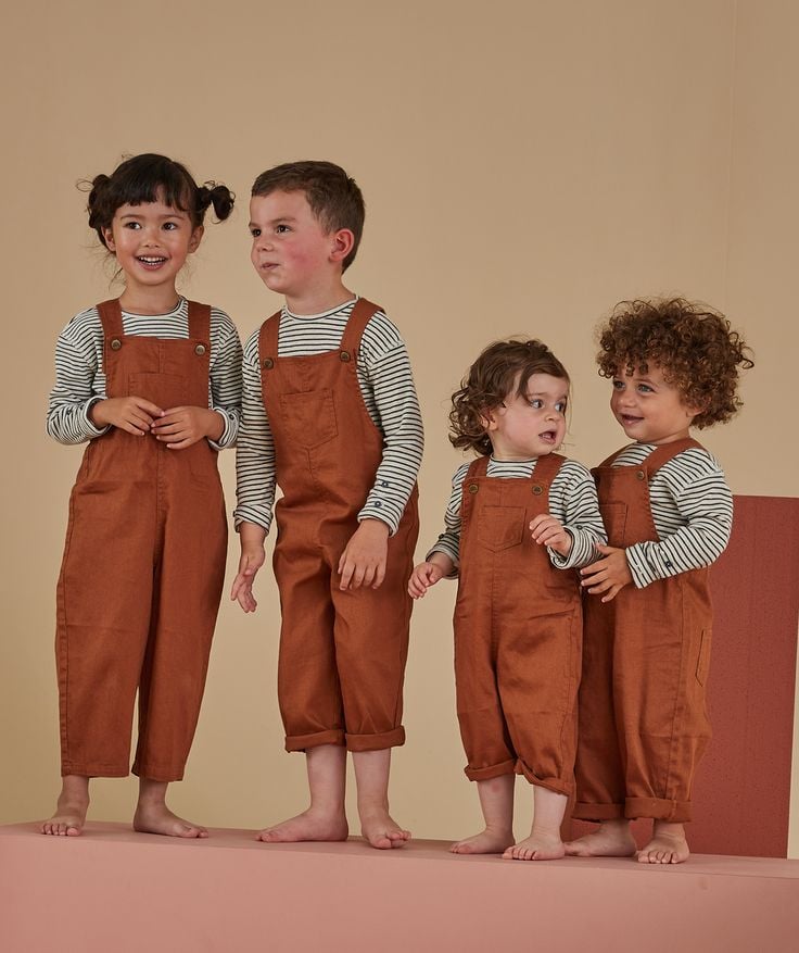 3 motivi per investire in un indumento evolutivo 2 Salopette vestito evolutivo 9 a 18 mesi