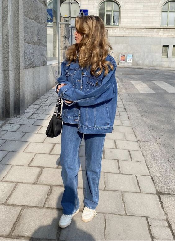 Idea outfit total look denim donna