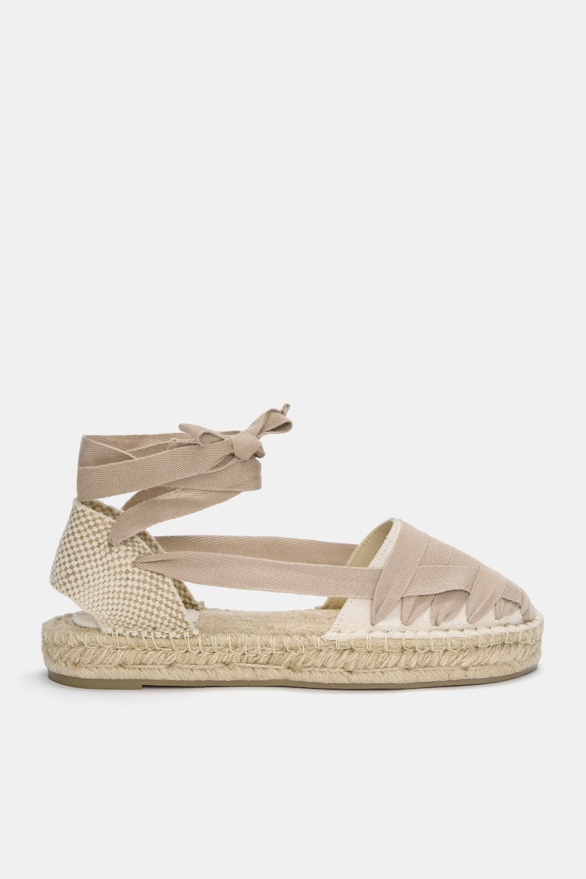 Espadrillas piatte con lacci beige Pull & Bear