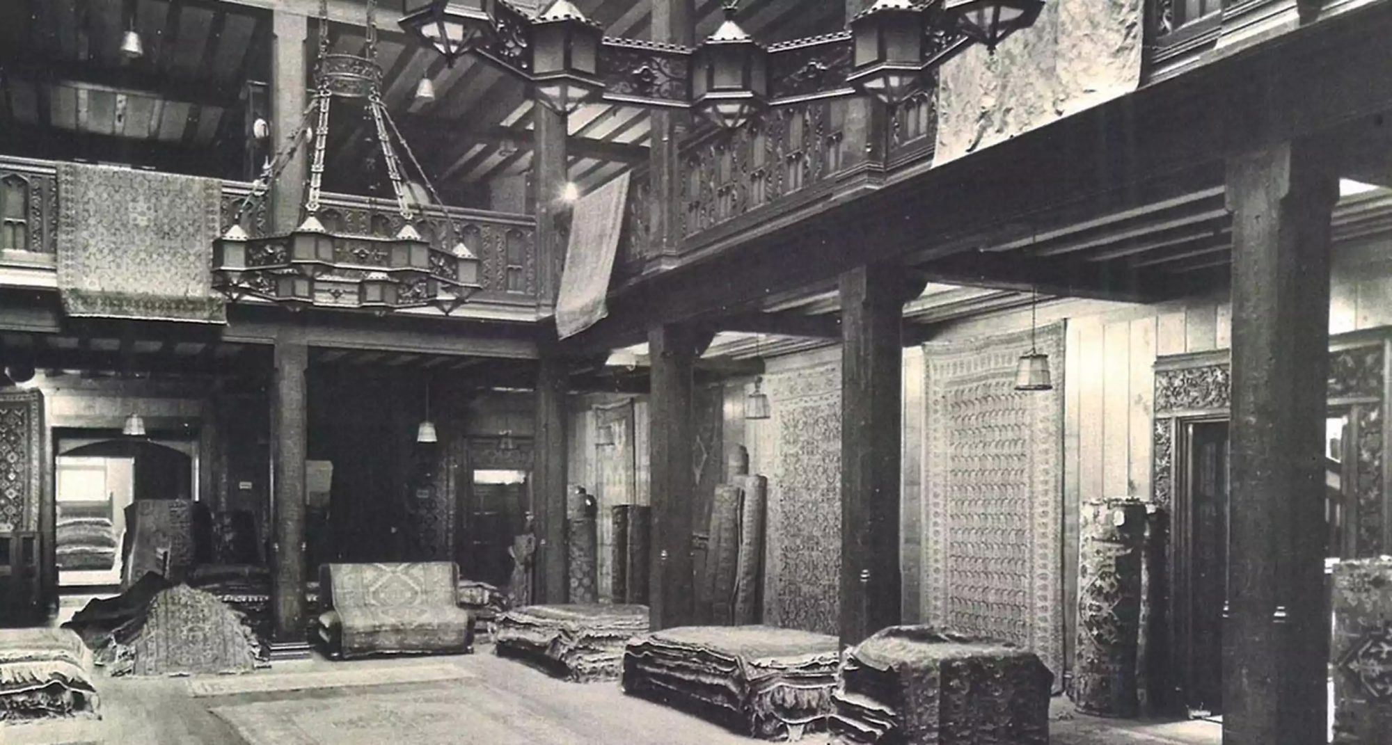 Foto d'epoca dell'interno di Liberty London