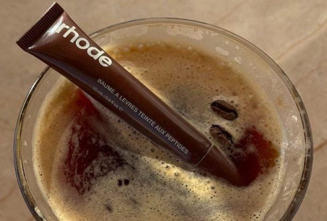 mocha mousse pantone