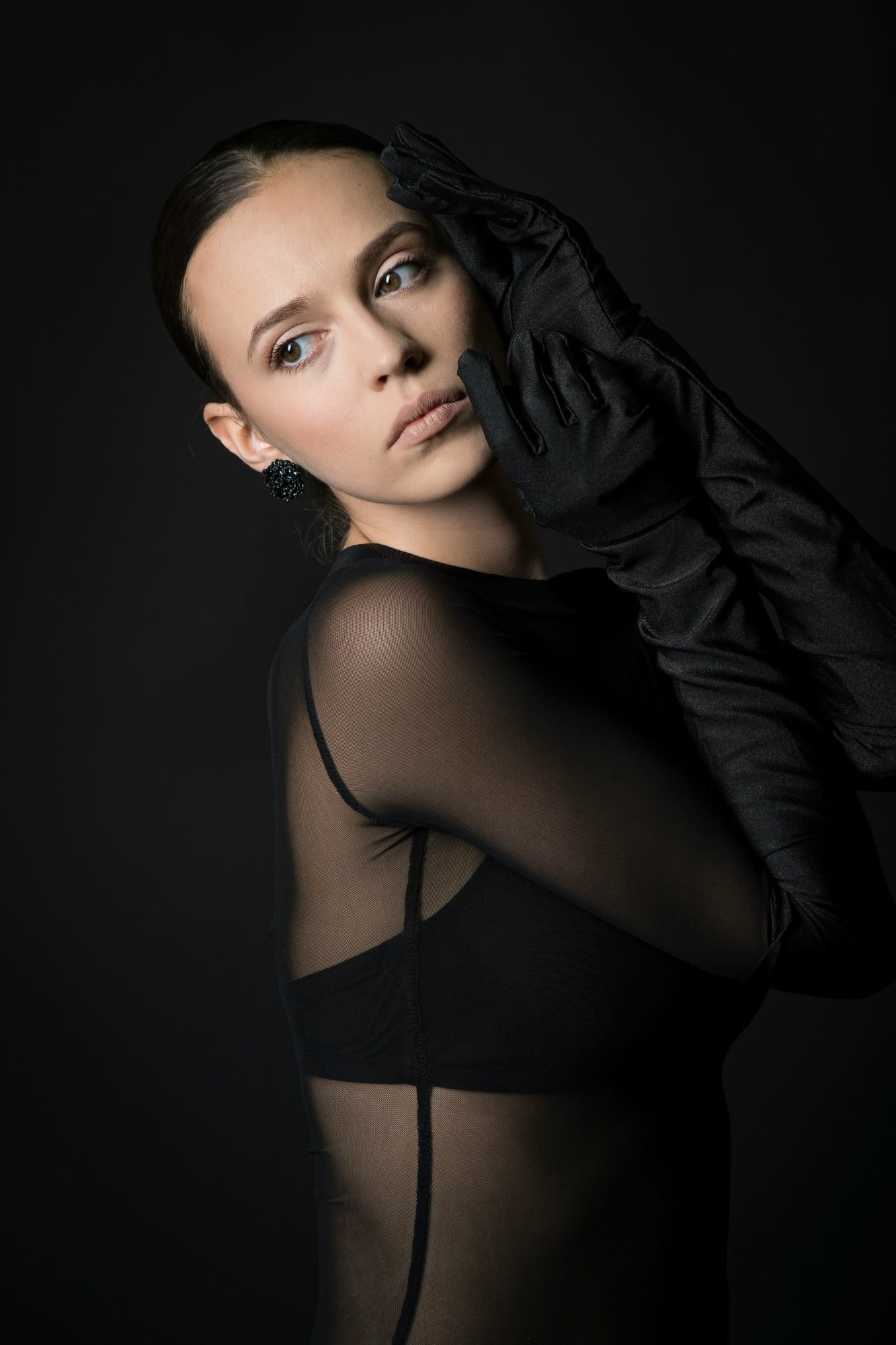 Il teatro segreto delle tendenze autunno-inverno 2025 6 Le icone riscrivono il dress code Il teatro segreto delle tendenze autunno inverno 2025 Modalova