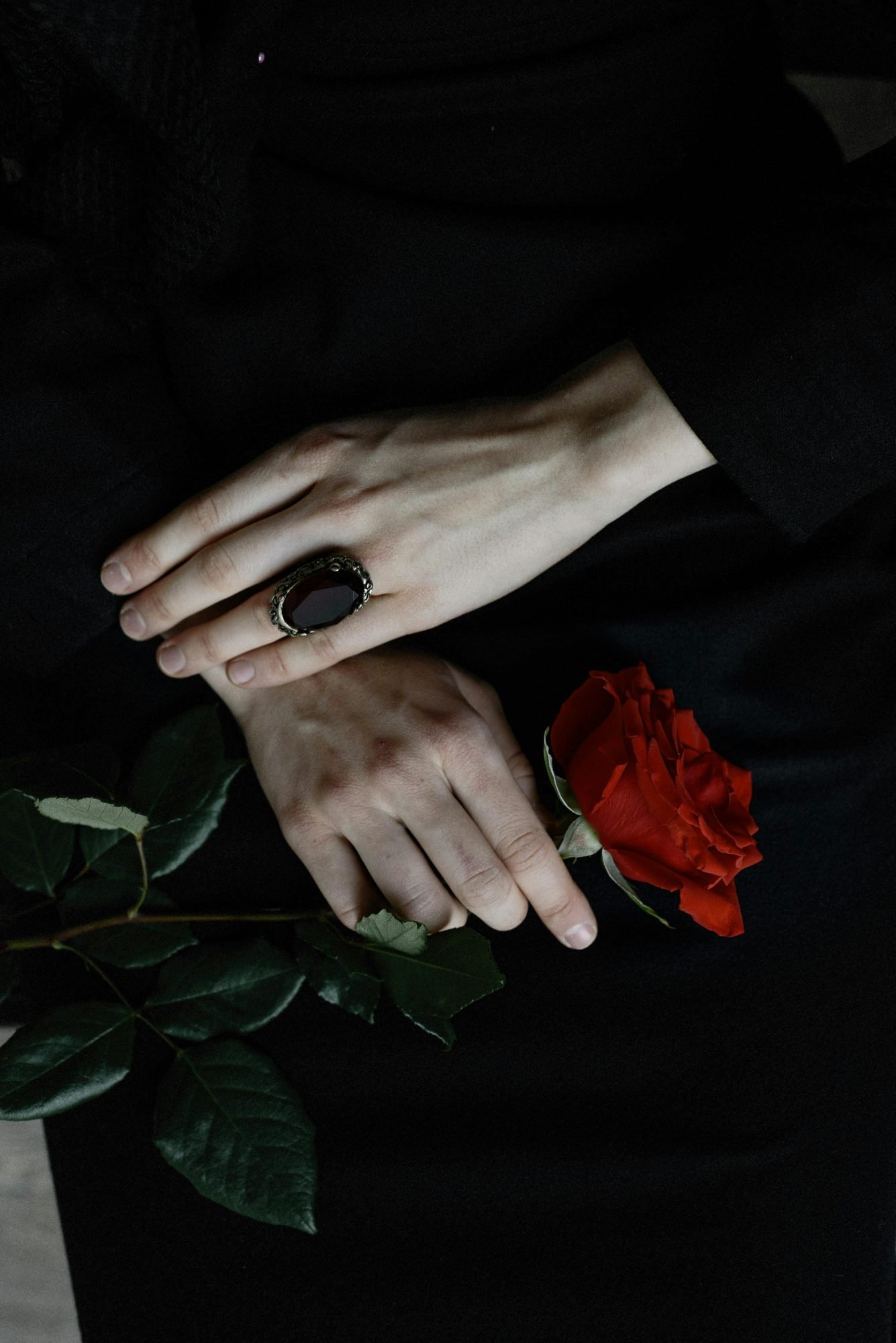 Gestire un reclamo prove comunicazione e risoluzioni 1 Second hand i codici per un acquisto di lusso consapevole Modalova