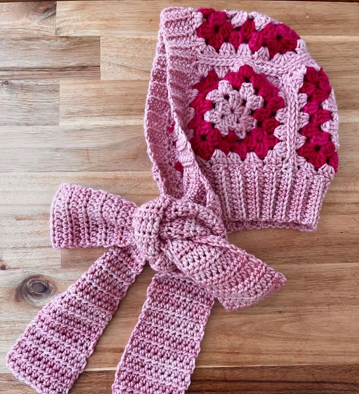 Modèle de cagoule en crochet avec noeud DIY