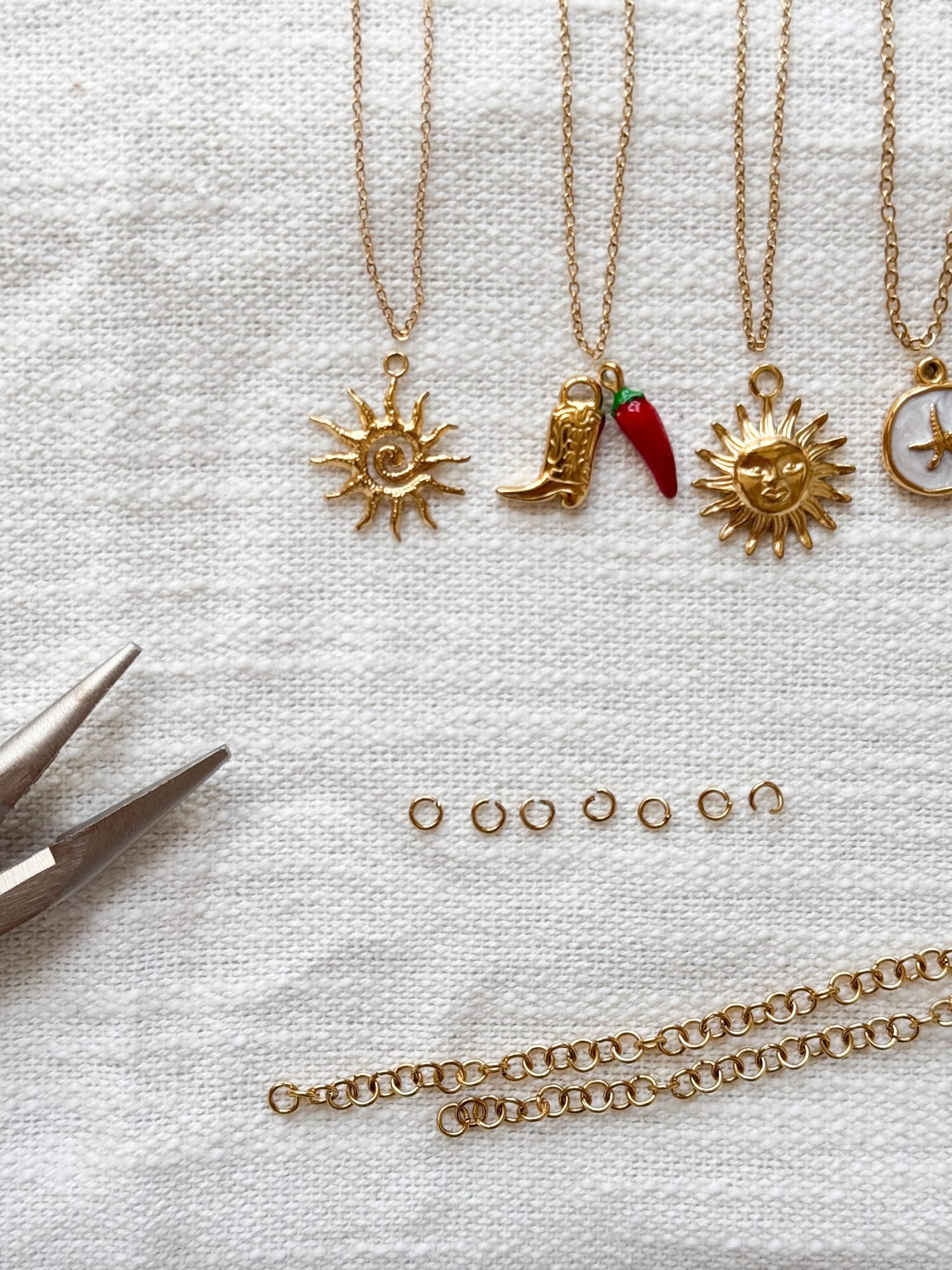 Elementi atelier gioielli DIY hobby analogico 2026 Pauline PINOT