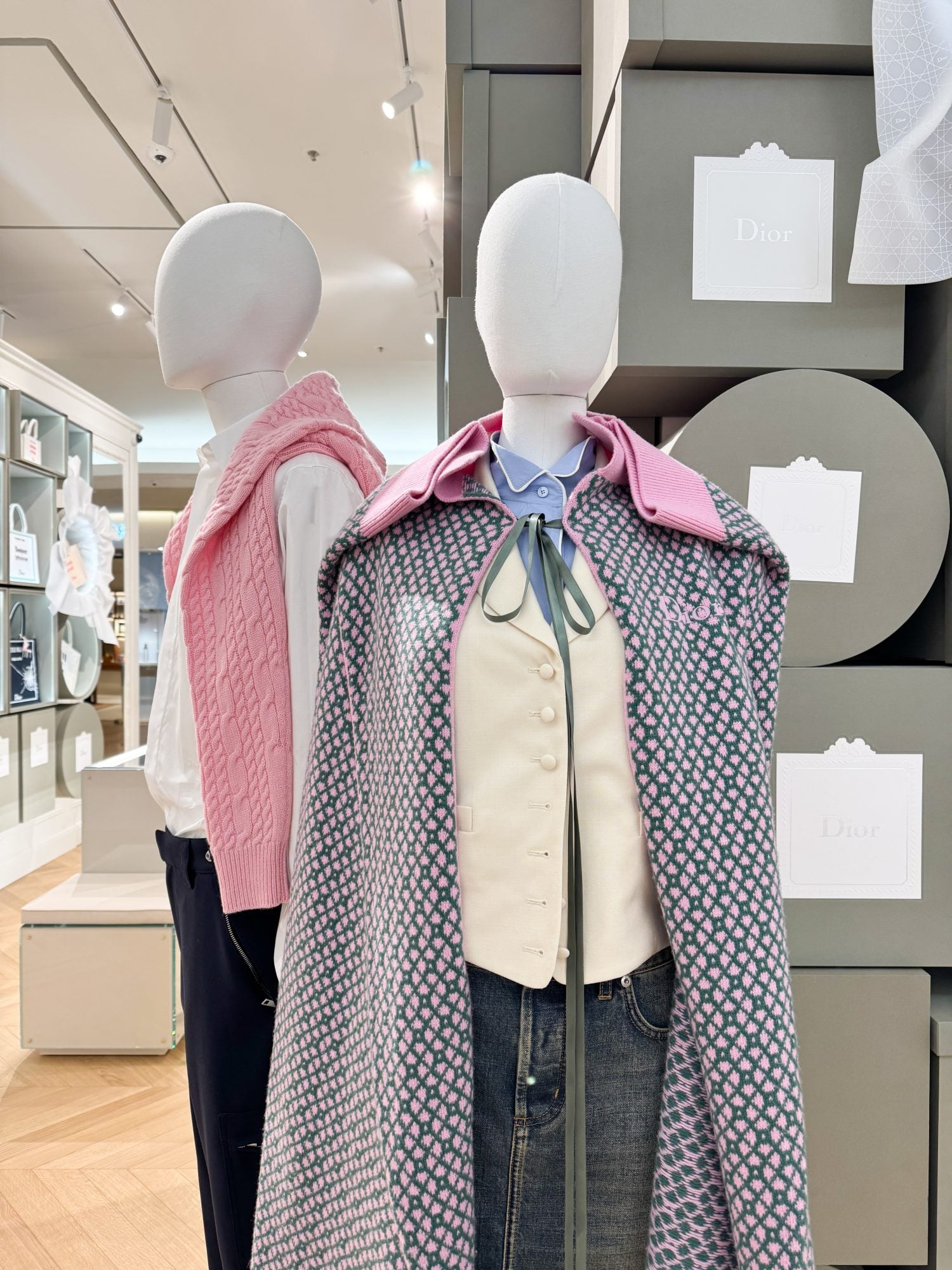 Ultimi giorni per scoprire il pop-up Dior al Bon Marché 6 Collezione Estate 2026 Dior Jonathan Anderson foto Pauline PINOT
