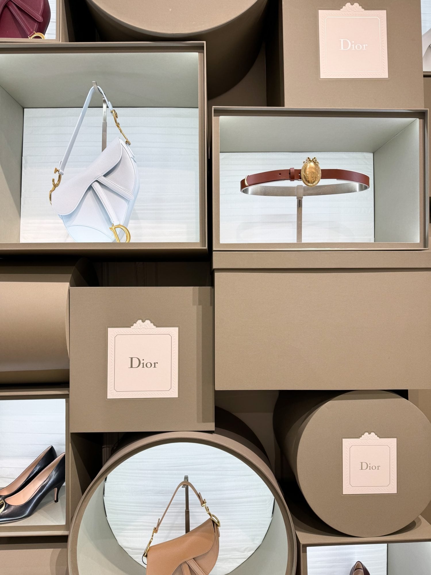Ultimi giorni per scoprire il pop-up Dior al Bon Marché 3 Collezioni Jonathan Anderson pop up Dior foto Pauline PINOT