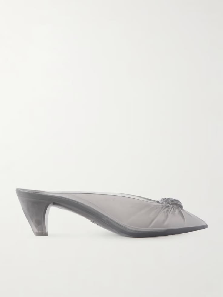 Le scarpe jelly tornano di moda per la primavera? 10 Jelly mules Chloé