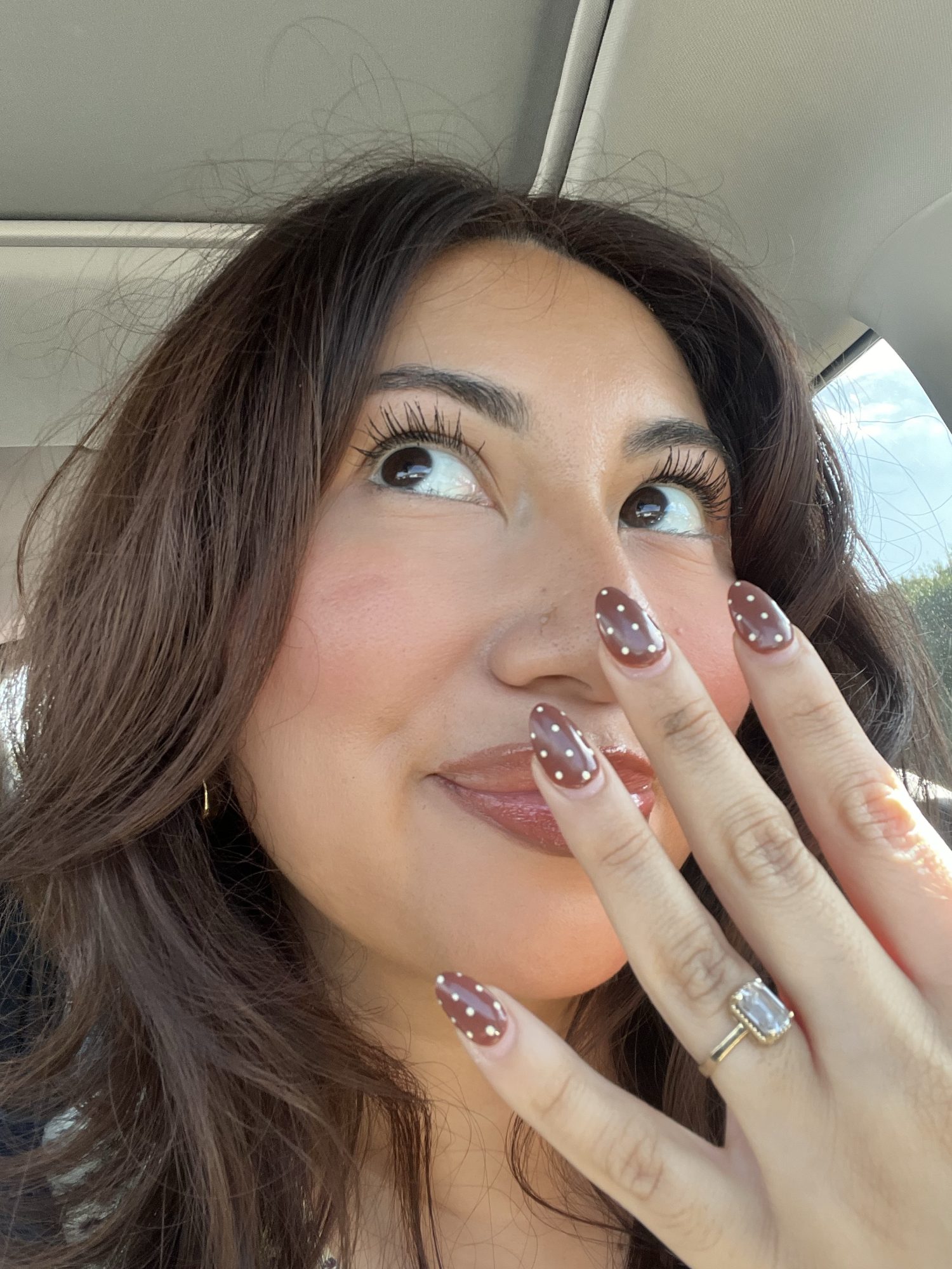 Manucure à polka dots