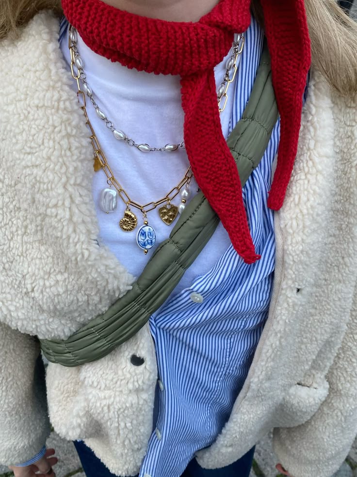 Le nostre ispirazioni per sciarpe fai da te all'uncinetto di Sophie 10 Sophie scarf rossa
