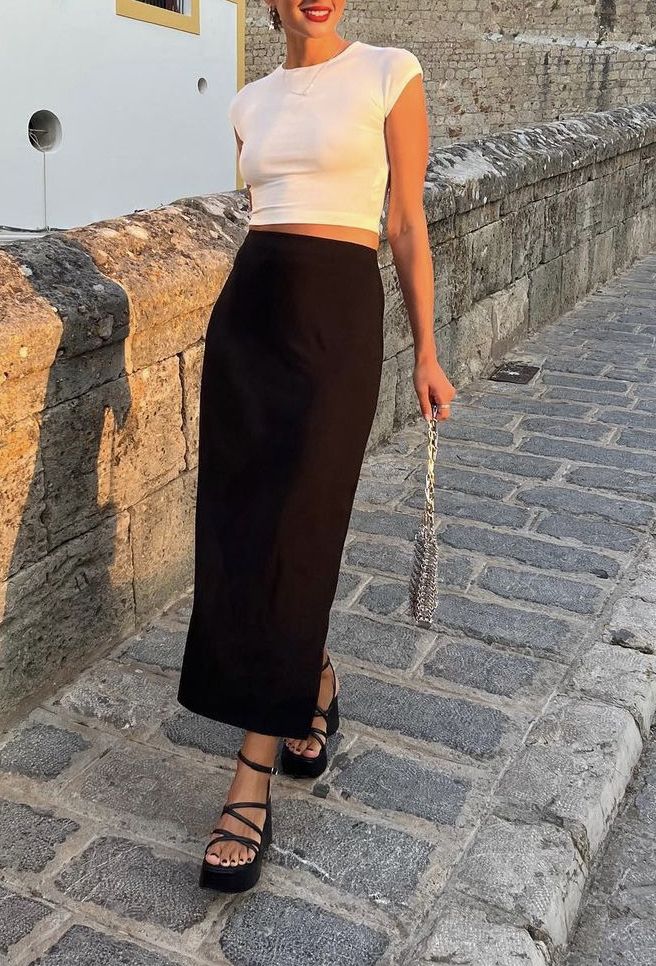 Le wedges mules: il ritorno deciso delle zeppe 12 Sandali con zeppa trendy primavera 2026