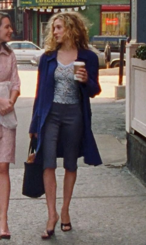 Outfit Carrie Bradshaw Sex And The City pantaloni capri