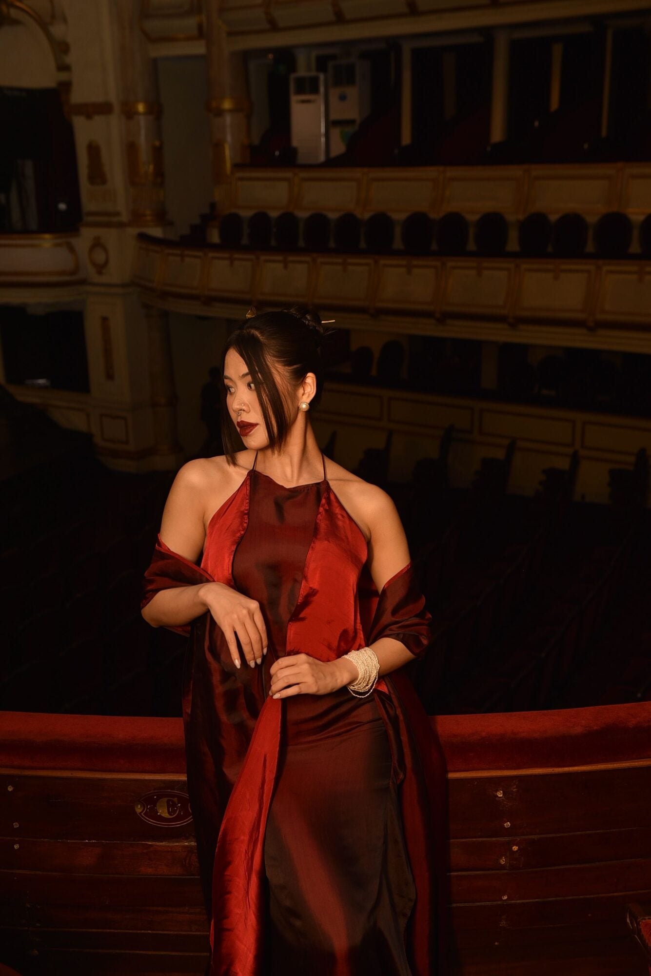La pelle perfetta prima del vestito da sera 2 Quand la peau devient un detail de style La peau parfaite avant la robe du soir Modalova